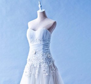 405WL02CS CS A Line pleated Heart Lace Top Malaysia Wedding Dress Designer Rental