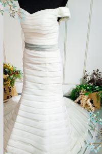 401W013 HH Off shoulder Tiered c