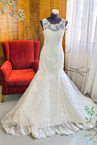 412W03 MM Strap Trumpet Tieback Illusion cover back a Mermaid Wedding Gown Malaysia rental corset