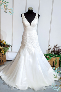 610CCW03 V neck Trumpet pleated bust V back Mermaid Wedding Gown rental Kuala Lumpur