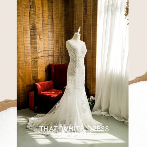 711LLW03 Mischa Boatneck illusion neckline in trumpet Alencon Chantilly lace Bridal Gown Signature Designer Custom make rental Kuala Lumpur