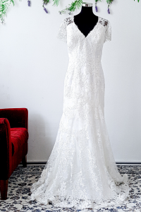 906BY04WL02 Marina Plus Size bride Cap Sleeves Trumpet Floral Alencon wedding dress rental Malaysia