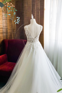 910BY05W02 Barrie Strap V illusion neck A line lace train e  Low Back Button Bride Wedding Dress Designer Premium White Rental Kuala Lumpur