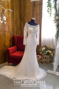 2012BY09W01 Evita Long Sleeves Boat Straight Lace Trumpet Button Back c Gaun Pengantin Muslimah Malaysia sewa Kahwin Nikah