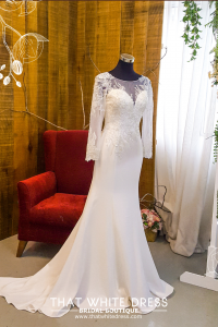 211BY11W03 Ashley Long Sleeves Button back Silk Satin Lace Sheath Silver trumpet a Baju Majlis Kahwin Nikah Sanding Malaysia tempah sewa