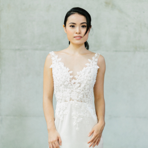 608LL04 LL Soie Low V neck illusion Silk Satin 30 (19) Bride Wedding Gown Premium Designer Malaysia rental