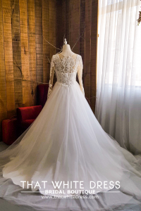 910LLW08 Sabrina LS baroque Princess Soft tulle b Bride Wedding Gown Premium Designer Malaysia rental