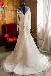 20YS02WL01 Amaya Plus LS Mermaid Lace b Plus Size Wedding Dress Malaysia, 