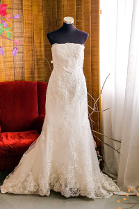 405WL07 Plus Straight Tube Trumpet Lace Highwaist a 405WL01LL Plus Size Sweet Heart A line Belt b Plus Size wedding gown malaysia