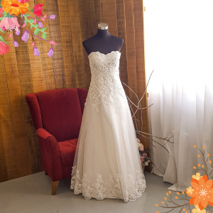 601WL05 QG Plus Sweet Heart A Line Floor Train Plus Size Bride Malaysia Dress Rental