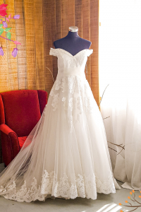 601WL06 BR Plus Off Shoulder Princess i Plus Size Bridal Gown Custom Make Malaysia