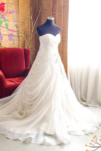 603LLWL01 LL Plus Sweet Heart Organza Pleated A line Nur d Plus Size Bride Malaysia Dress Rental