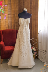 610CCW07 Plus Full beaded Grand a Plus size Bride Event Reception Dinner Dress rental Malaysia