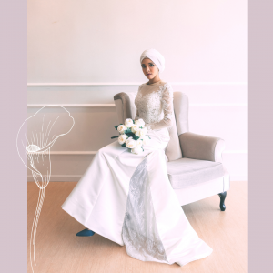 710LLW01 LL Nicollette Long sleeves illusion bodice satin trumpet 3