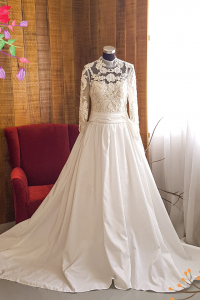 75LLWL03 LL Plus Nicollette Plus Long Sleeves Taffetta Princess a Plus size Bride Pengantin besar sewa Kuala Lumpur