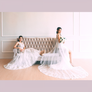 77LLW04 LL Gracia Sweet Heart Floral motif trumpet with detachable one shoulder 2