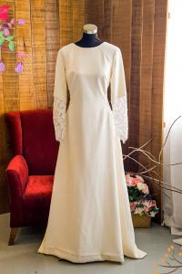 910BY05WL01 Yarrie PLUS  LS Crepe Plain Cut out Waist a Plus Size Bride Gown Rental Malaysia, 