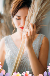 808LLW02 Sammie Deep V Spanish Guipure Deep V back trumpet 6 ROM wedding dress rental Malaysia, Simple wedding dress malaysia, ROM wedding gown Kuala Lumpur, Garden wedding reception Malaysia, 