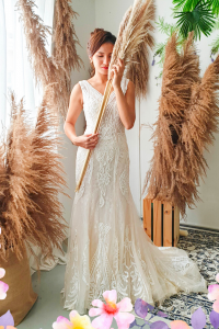 808LLW02 Sammie Deep V Spanish Guipure Deep V back trumpet 13