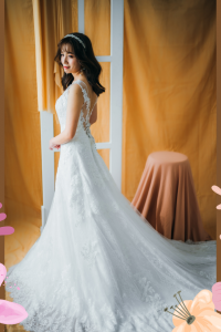 20YS02W01 Autumn Illusion Neck A line Lace V back e Petite Bride Malaysia, Wedding Ballgown rental Malaysia, Bridal Dress Rental Malay Kuala Lumpur Rental, 