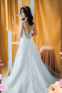 20YS02W01 Autumn Illusion Neck A line Lace V back d Princess Wedding Gown Malaysia, Petite Bridal Wedding Dress rental Kuala Lumpur, 