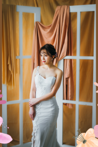 77LLW04 LL Gracia Sweet Heart Floral motif trumpet with detachable one shoulder g ROM wedding dress rental Malaysia, Simple wedding dress malaysia, ROM wedding gown Kuala Lumpur, Garden wedding reception Malaysia, 